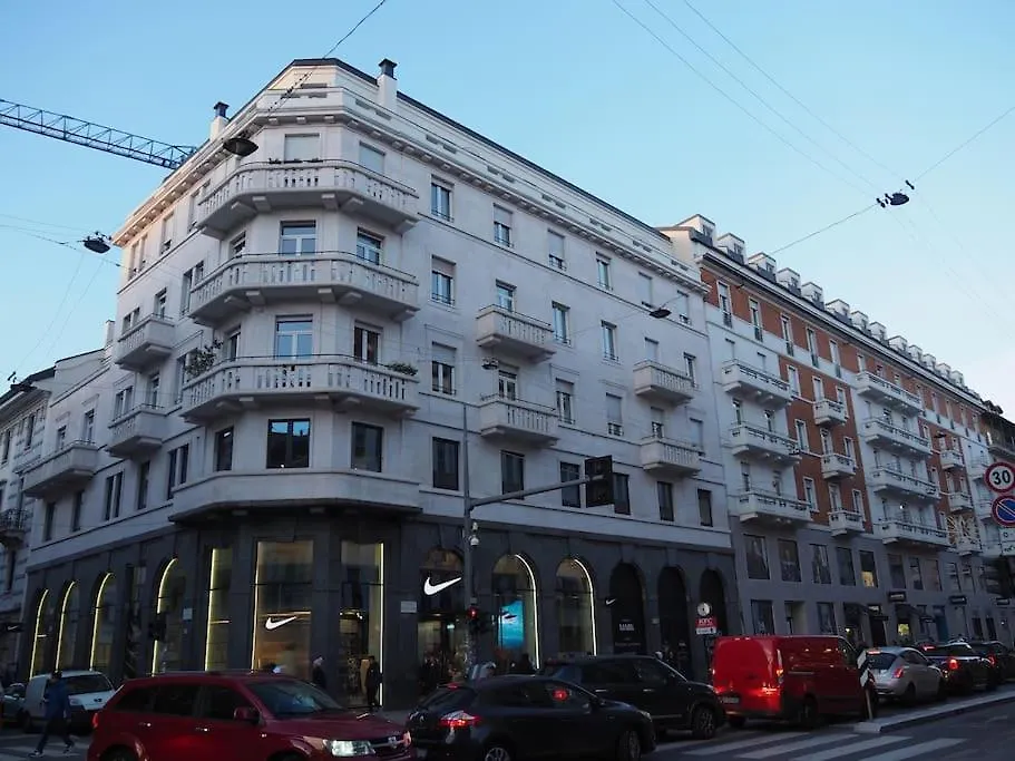Apartment Suite Baires Milan Italy